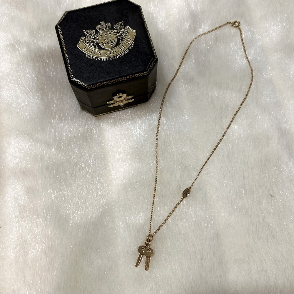 NIB Juicy Couture Golden Double Keys Necklace